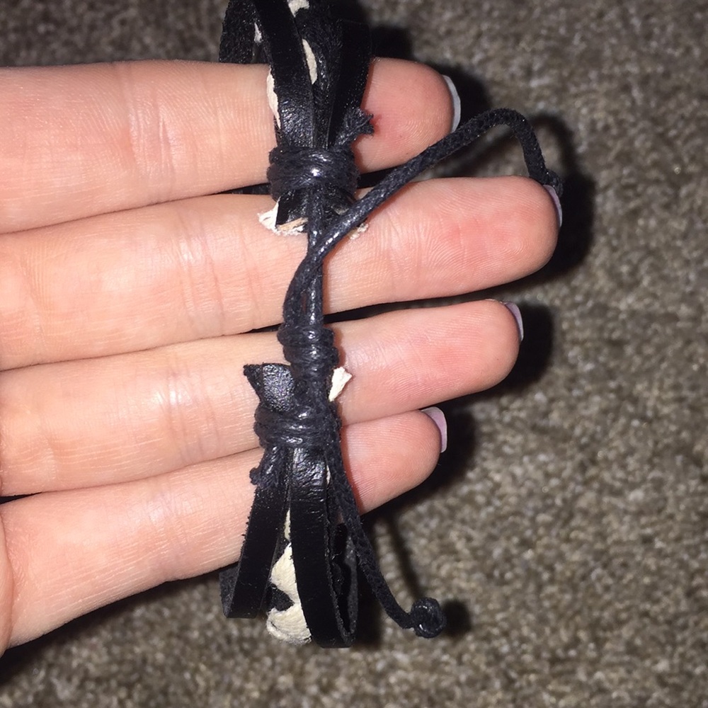 3 bracelets - Picture 8 of 8